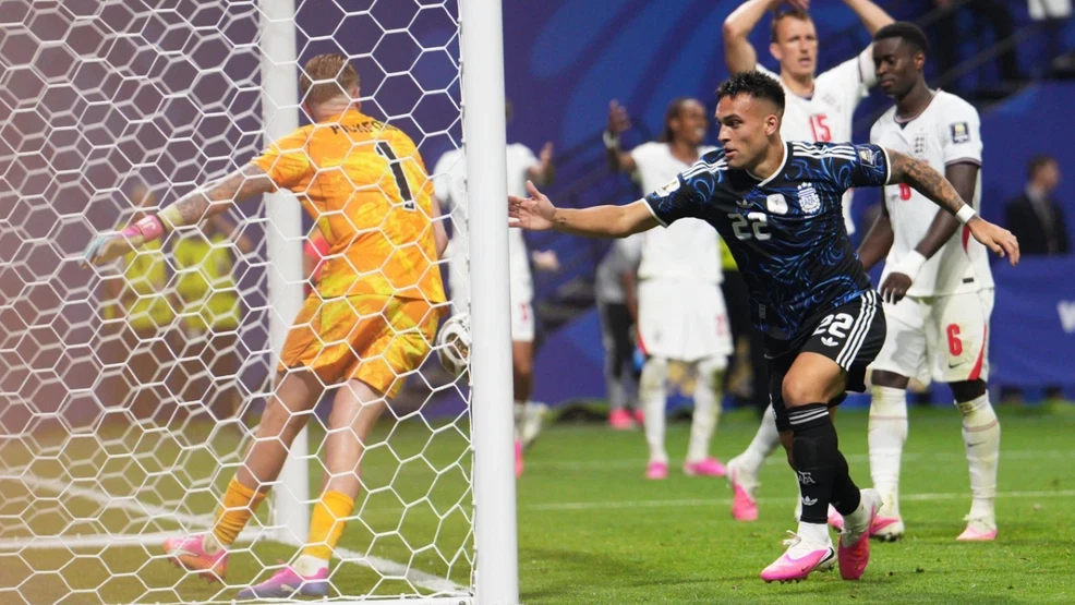 Argentina Beat England 2-1 With Late Double to Overturn Gordon's Lead